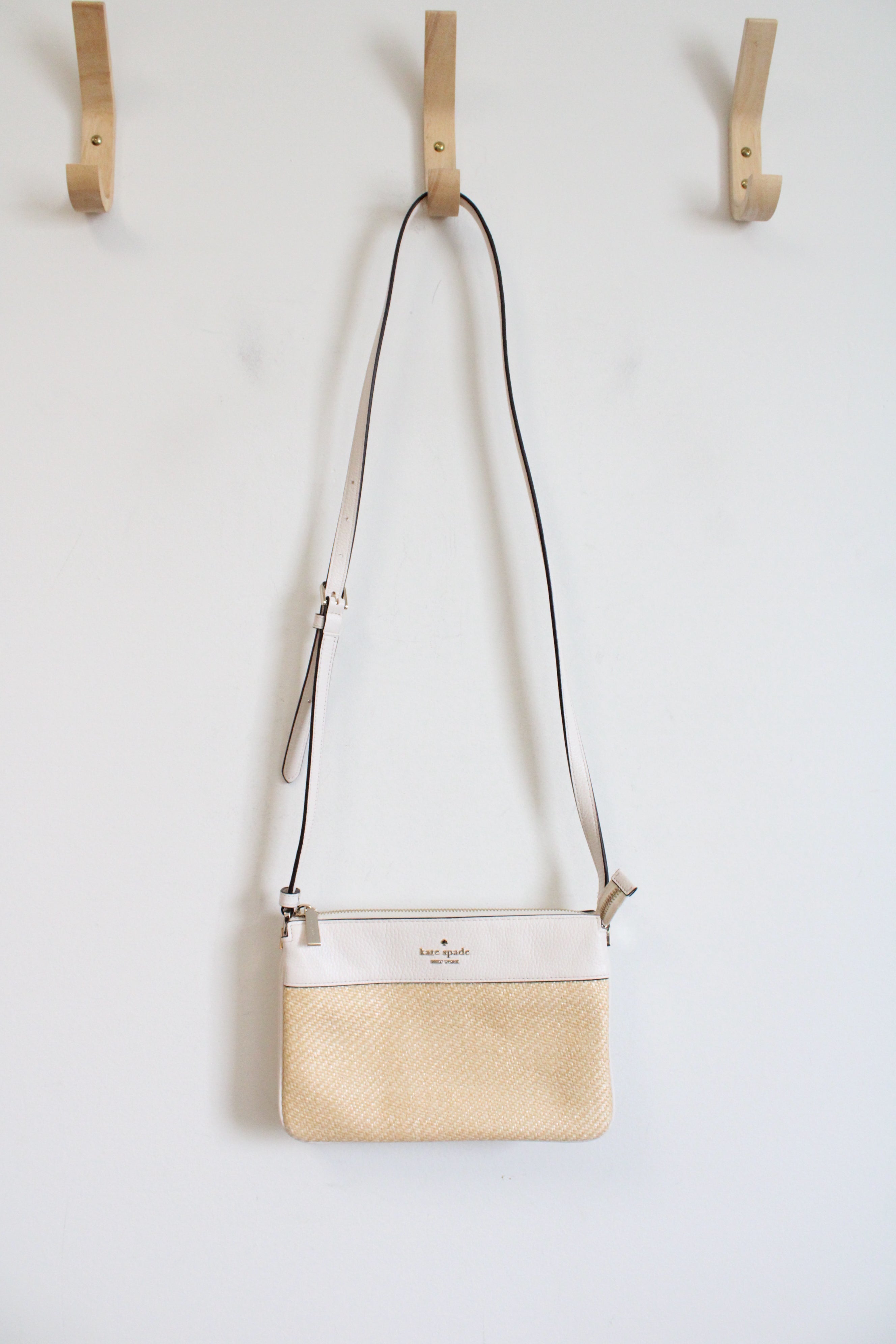 Kate Spade White Straw Triple Gusset Crossbody Bag – Jubilee Thrift