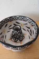 Temptations By Tara Old World Black Bundt Pan
