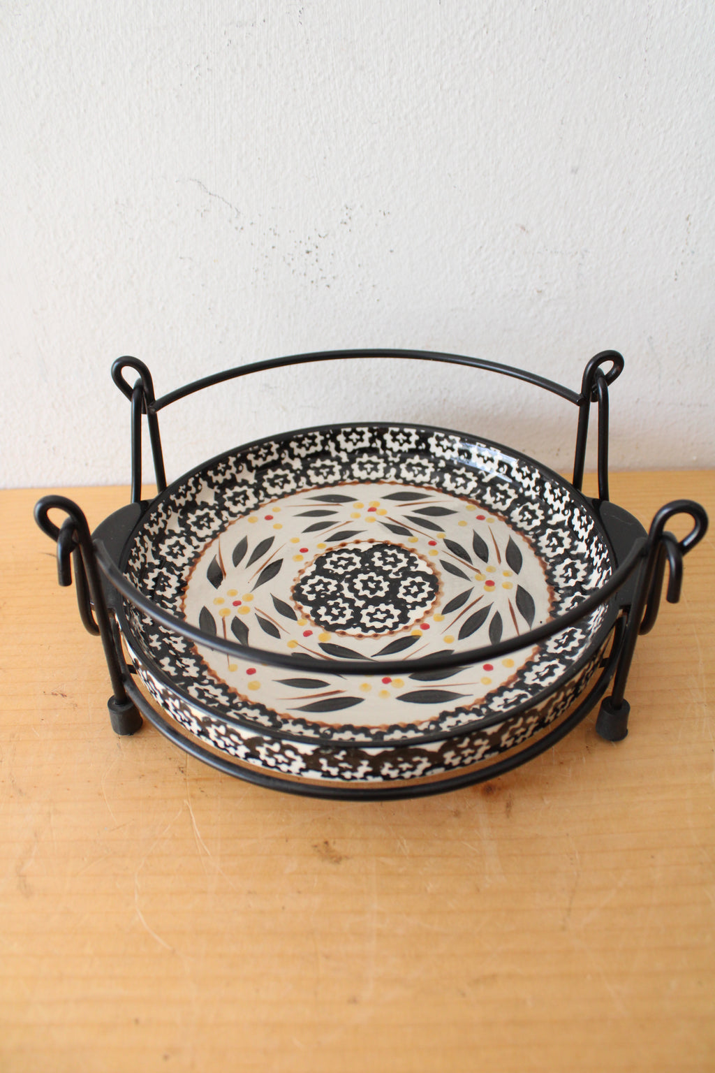 Temptations By Tara Old World Black Round Tray & Metal Carrier