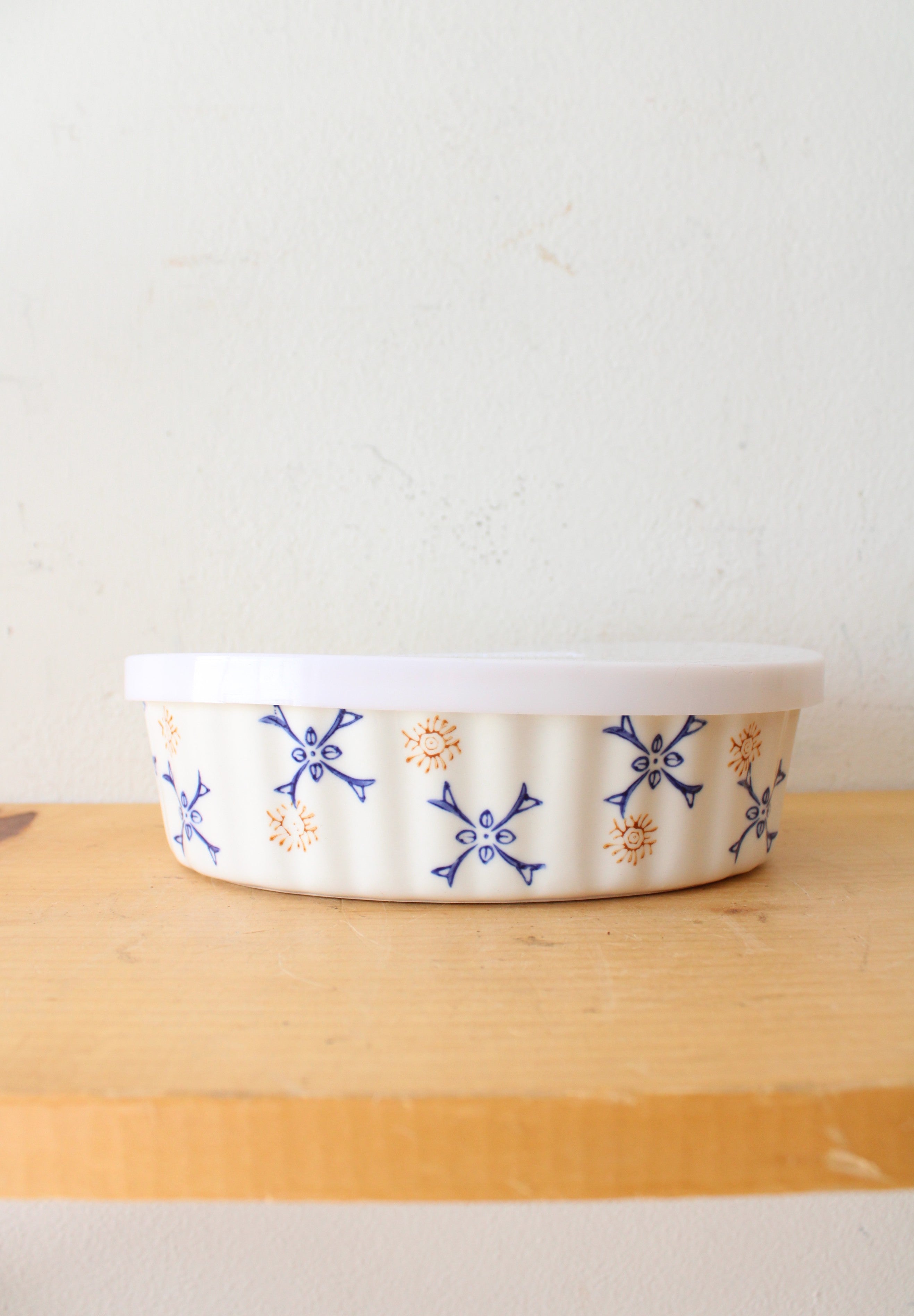 Temptations By Tara Blue & Brown Ribbed Scalloped Oval Small Casserole Dish