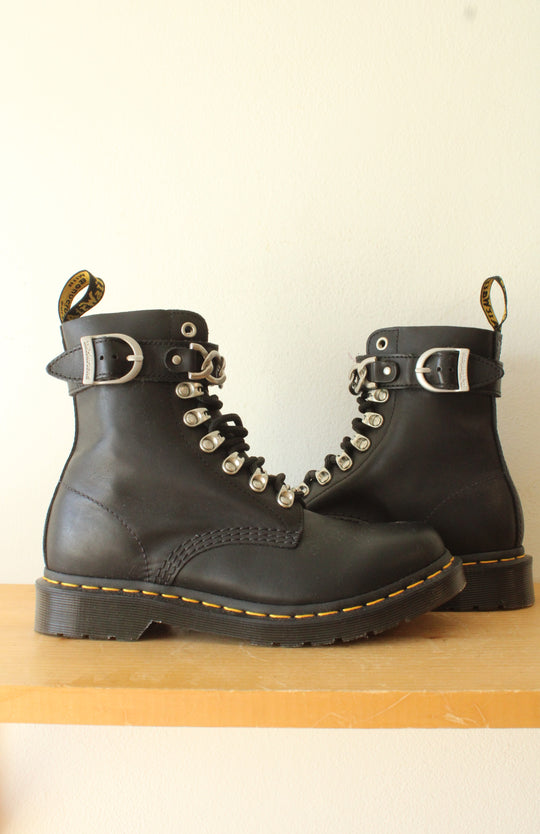 Dr. Martens Black Leather Pascal Silver Chain Boots | Size 7