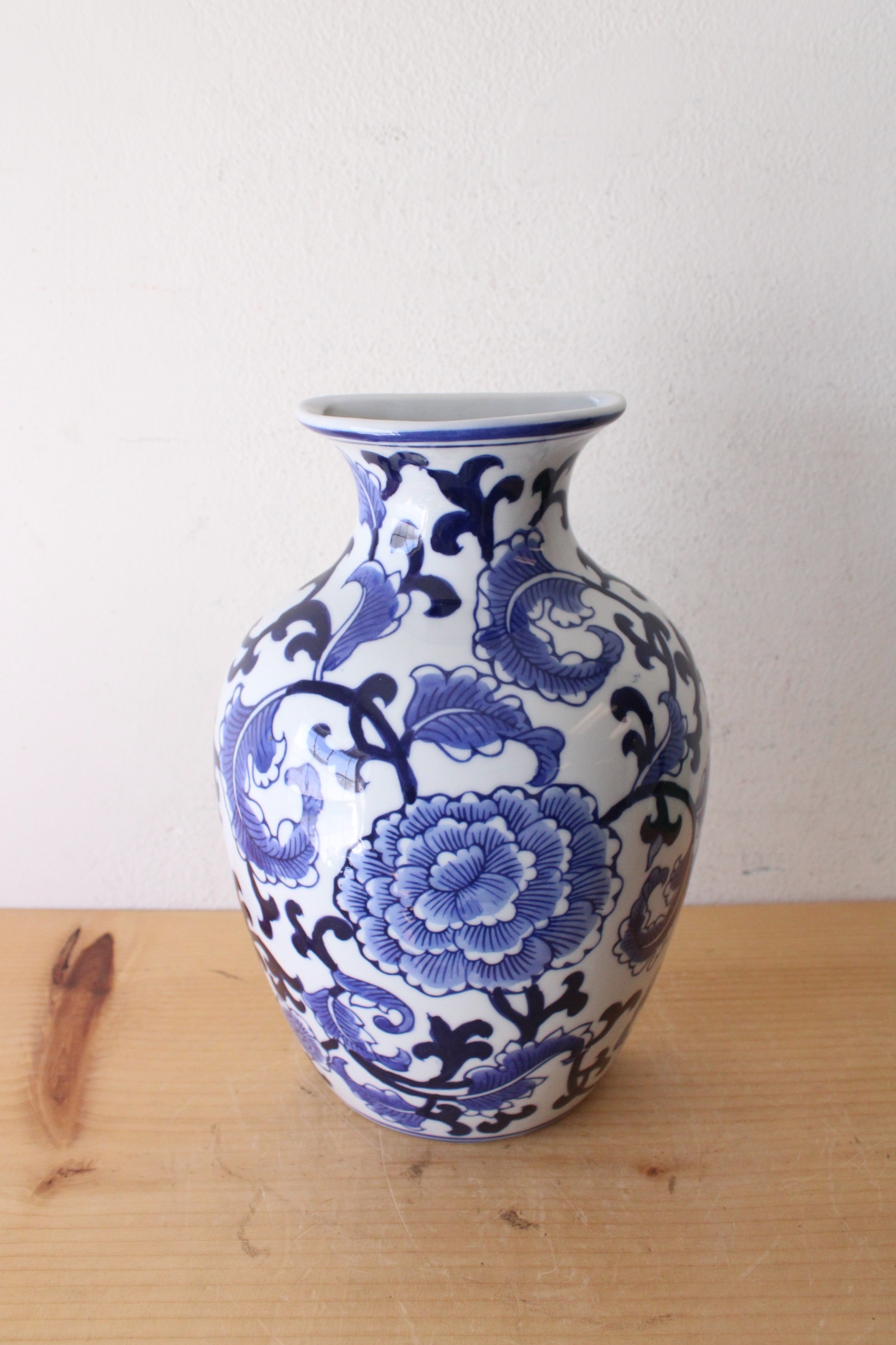 Blue & White Chinoiserie Porcelain Hanging Vase