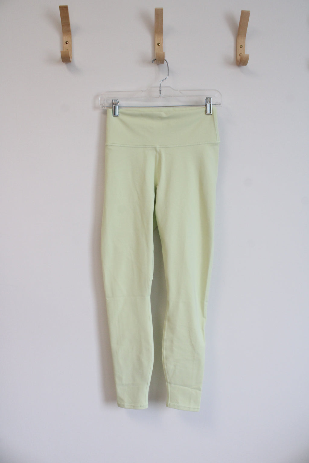 NEW Fabletics Powerhold Pale Green Leggings | S