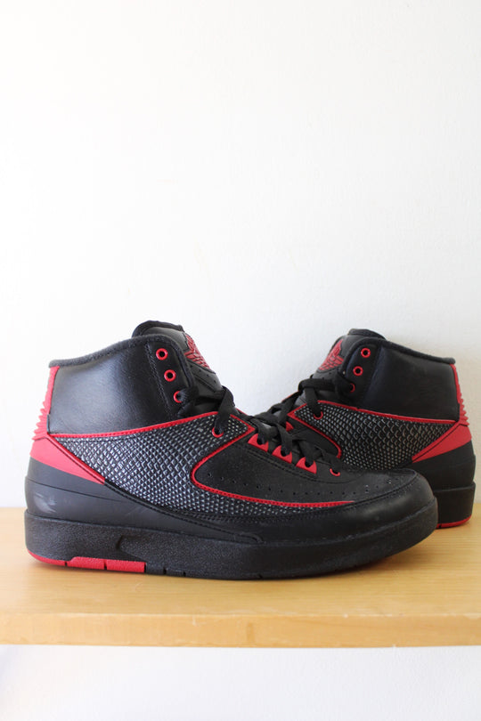 The Air Jordan 2 Retro BG 'Alternate 87' Black Red Sneakers | Men's 9