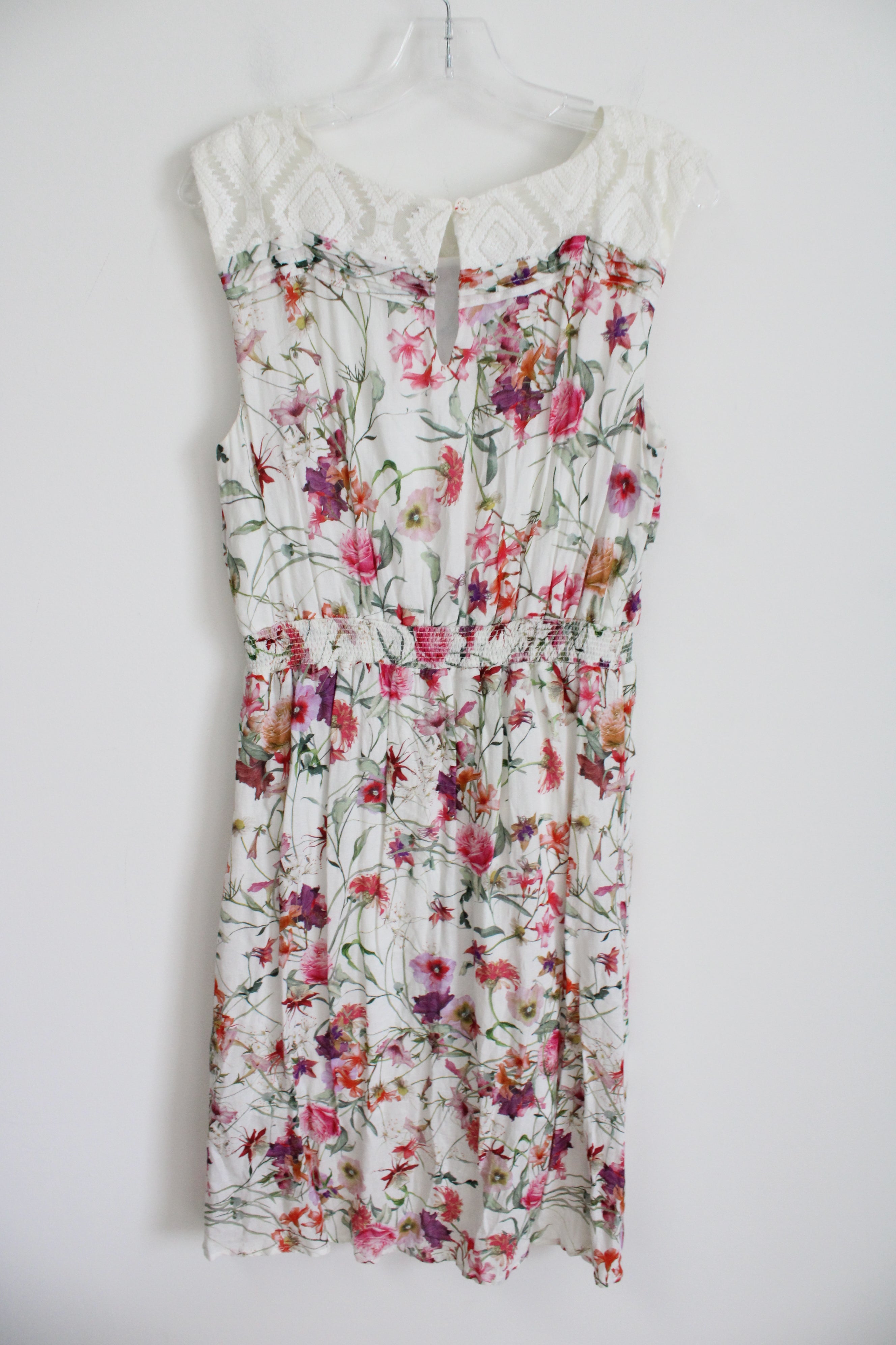 Chelsea & Violet White Floral Dress | L