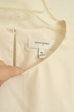 Banana Republic White Silky Top | XL