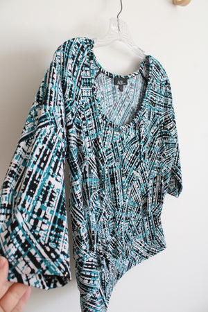 AGB Petite Blue and White Patterned Top | L