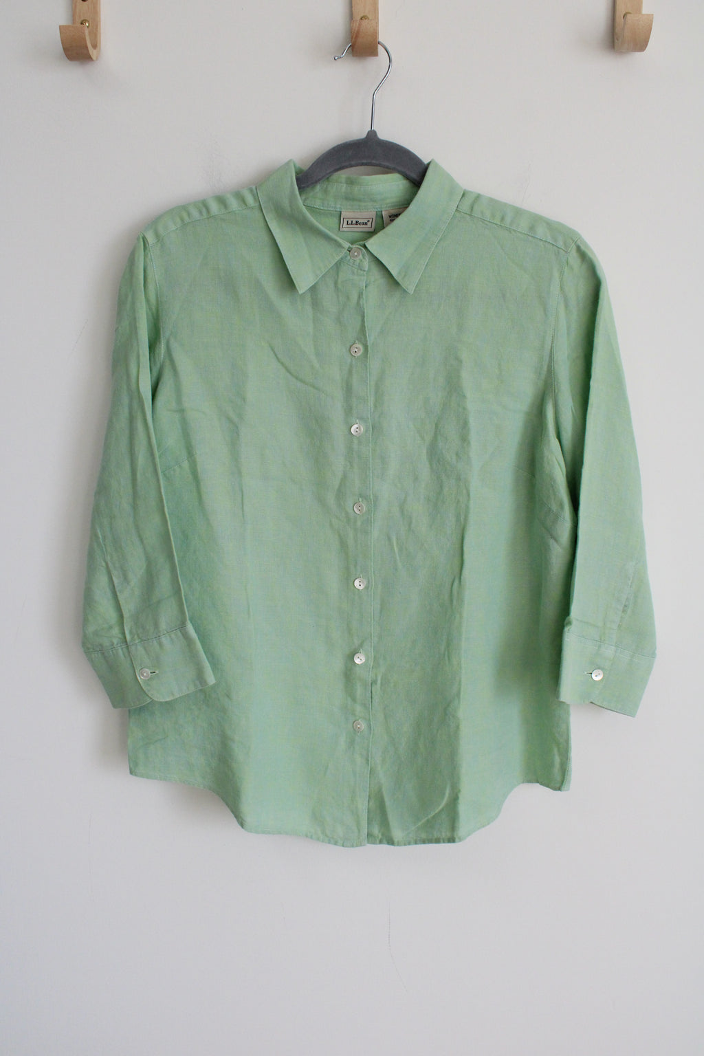 L.L. Bean Linen Green Button Down Shirt | M