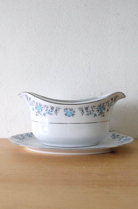 Lynns Helen Fine China Blue Floral Gravy Boat Dish