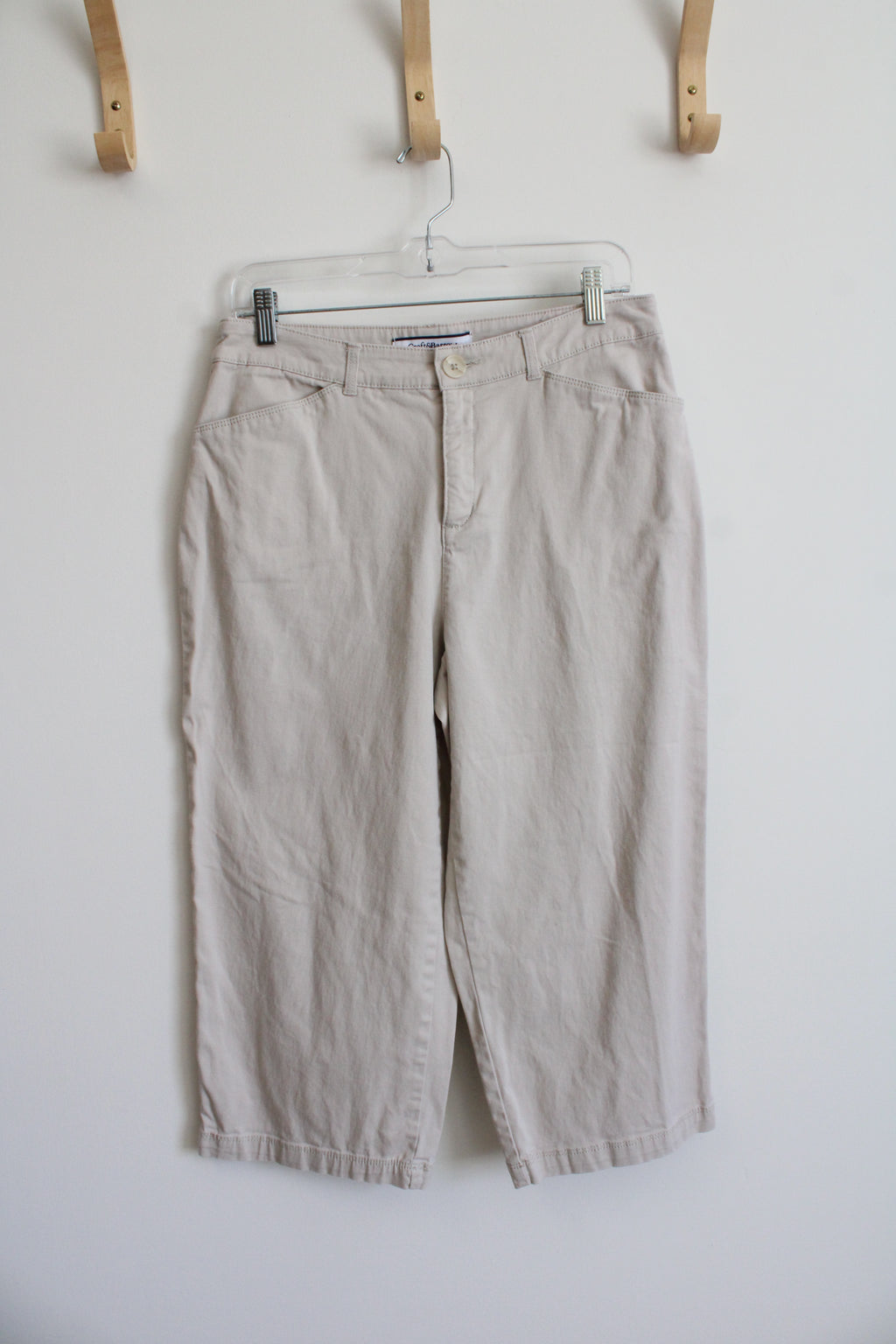 Croft & Barrow Stretch Tan Capri Pants | 8