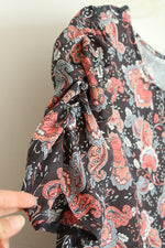 Loft Outlet Gray and Coral Floral Paisley Ruched Sleeve Top | L