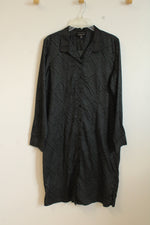 Foxcroft Wrinkle Free Black and White Dot Collared Button-down Dress | 12