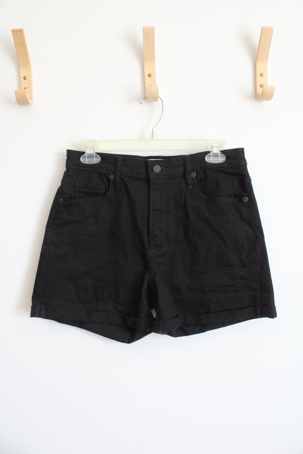 Universal Threads High Rise Midi Black Shorts | 10