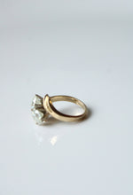 14KT Yellow Gold Clear Stone Crossover Ring | Size 5.5