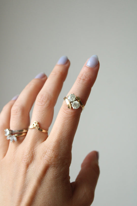 14KT Yellow Gold Clear Stone Crossover Ring | Size 5.5