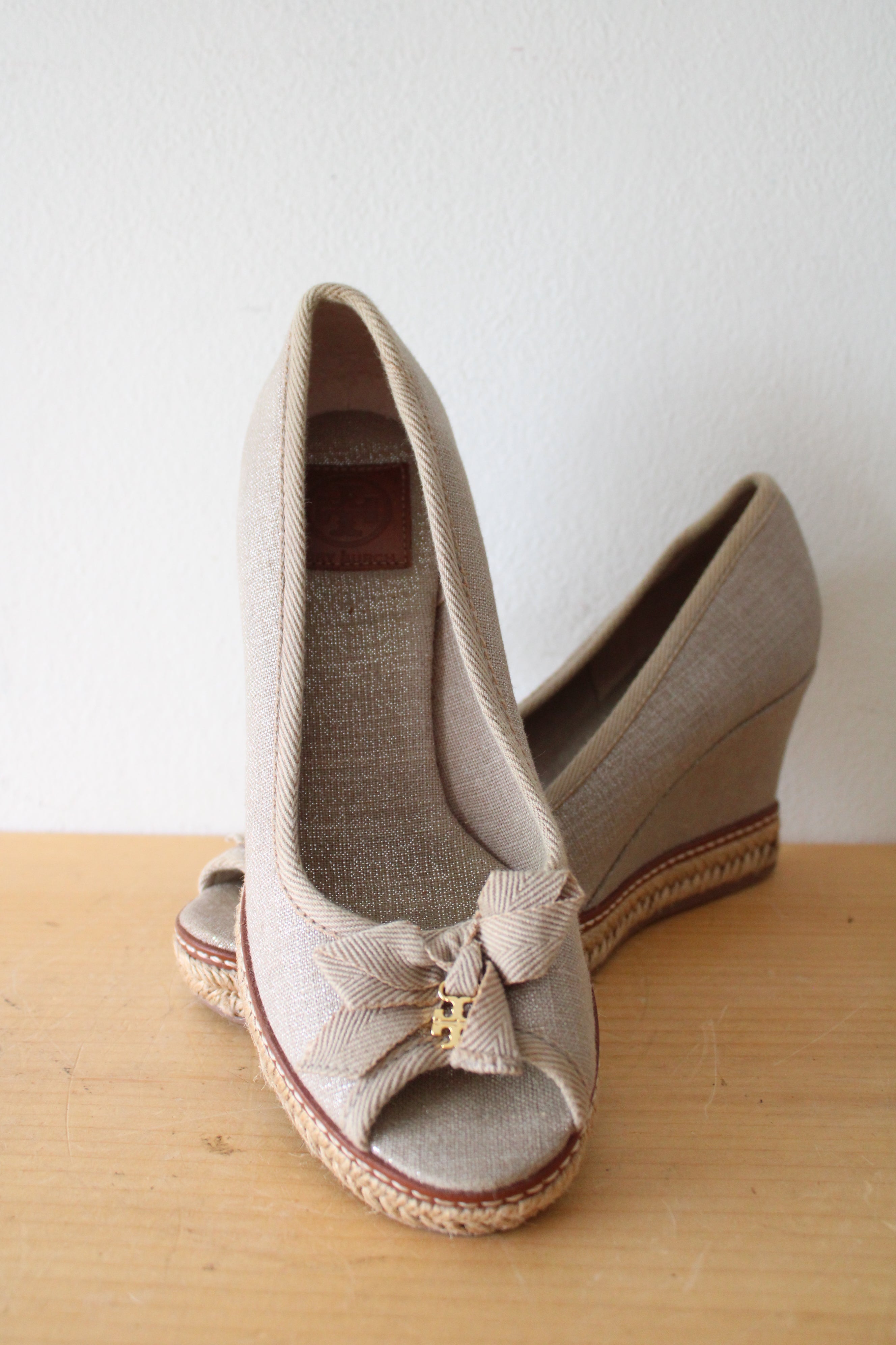 Tory Burch Jackie Glitter Beige Canvas Espadrille Wedge Pumps | Size 6.5