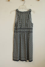 New Max Studio Green and Navy Printed Stretch Dress | M