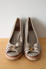 Tory Burch Jackie Glitter Beige Canvas Espadrille Wedge Pumps | Size 6.5