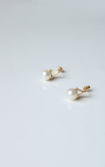 14K Yellow Gold Freshwater Pearl Stud Earrings