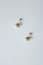 14K Yellow Gold Freshwater Pearl Stud Earrings