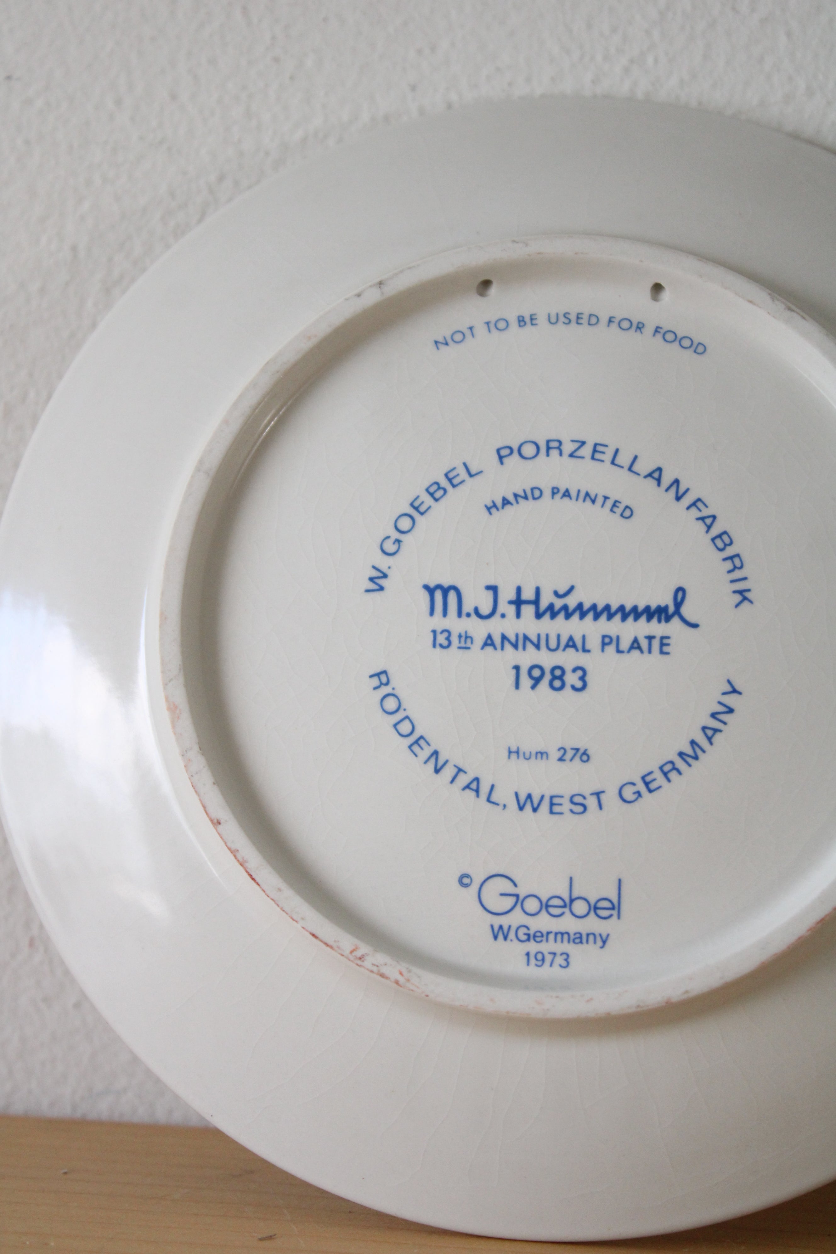 M.J. Hummel 13th Annual Plate 1983 Goebel W. Germany