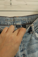 American Eagle Light Wash Distressed Jeans | 6