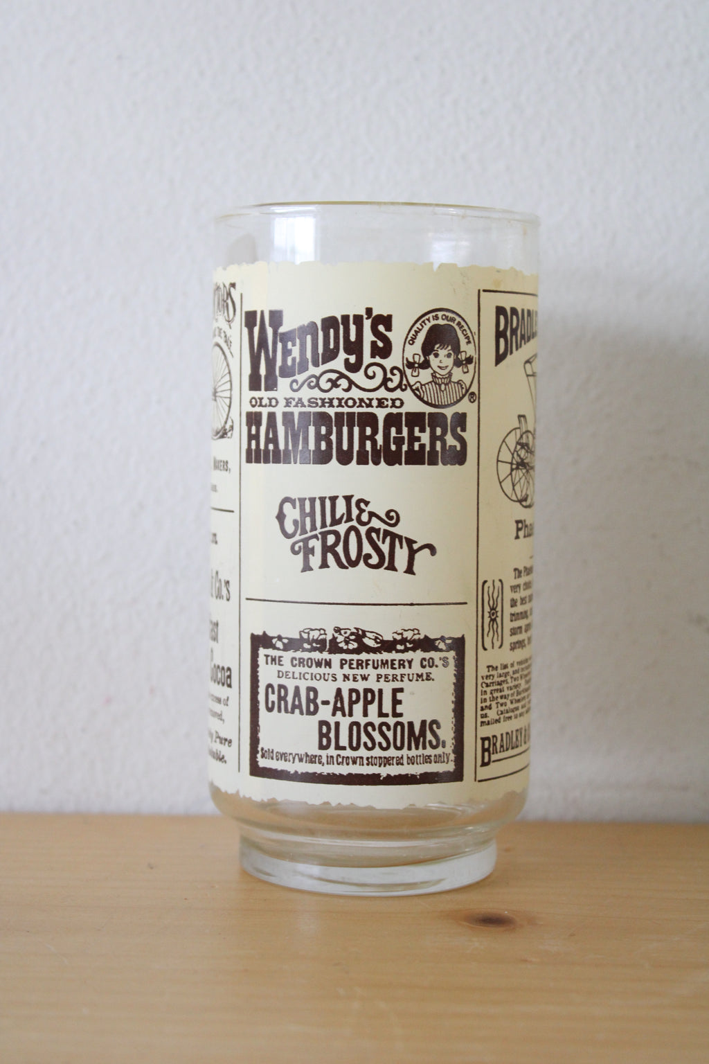 Vintage Wendy's Old Fashioned Hamburgers Newsprint Glass Drink Tumbler
