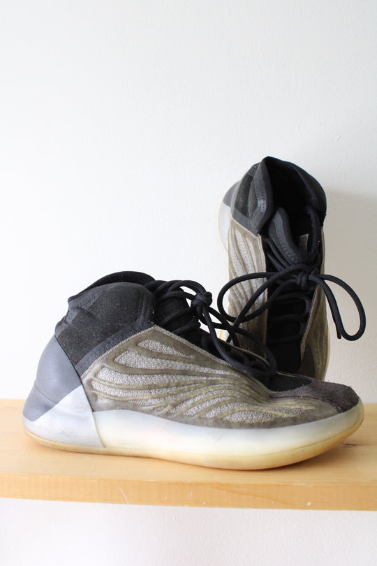 Adidas Yeezy QNTM Barium Gray & Black Sneakers | Size 9