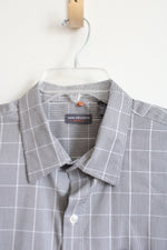 Van Heusen Traveler Black Plaid Button Down Shirt | L