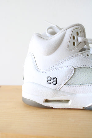 Air Jordan 5 Retro 2015 Metallic White Sneakers | Size 4