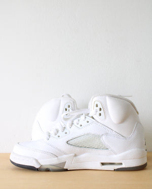 Air Jordan 5 Retro 2015 Metallic White Sneakers | Size 4