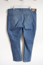 Levi Strauss Mid-Rise Straight Jeans | 20