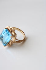 14K Yellow Gold Blue Topaz Ring | Size 6