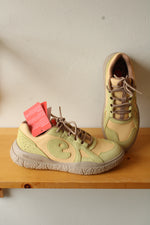 NEW Uin Impala Yellow Bardenas | Size 8