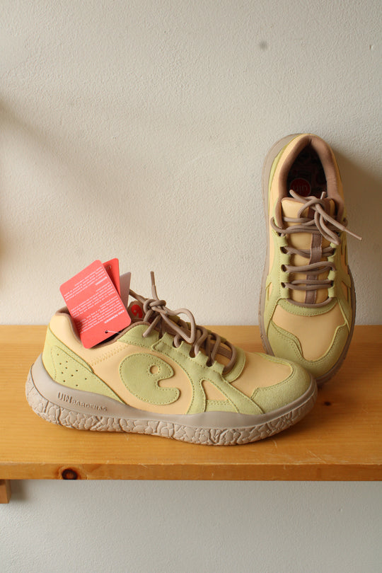 NEW Uin Impala Yellow Bardenas | Size 8