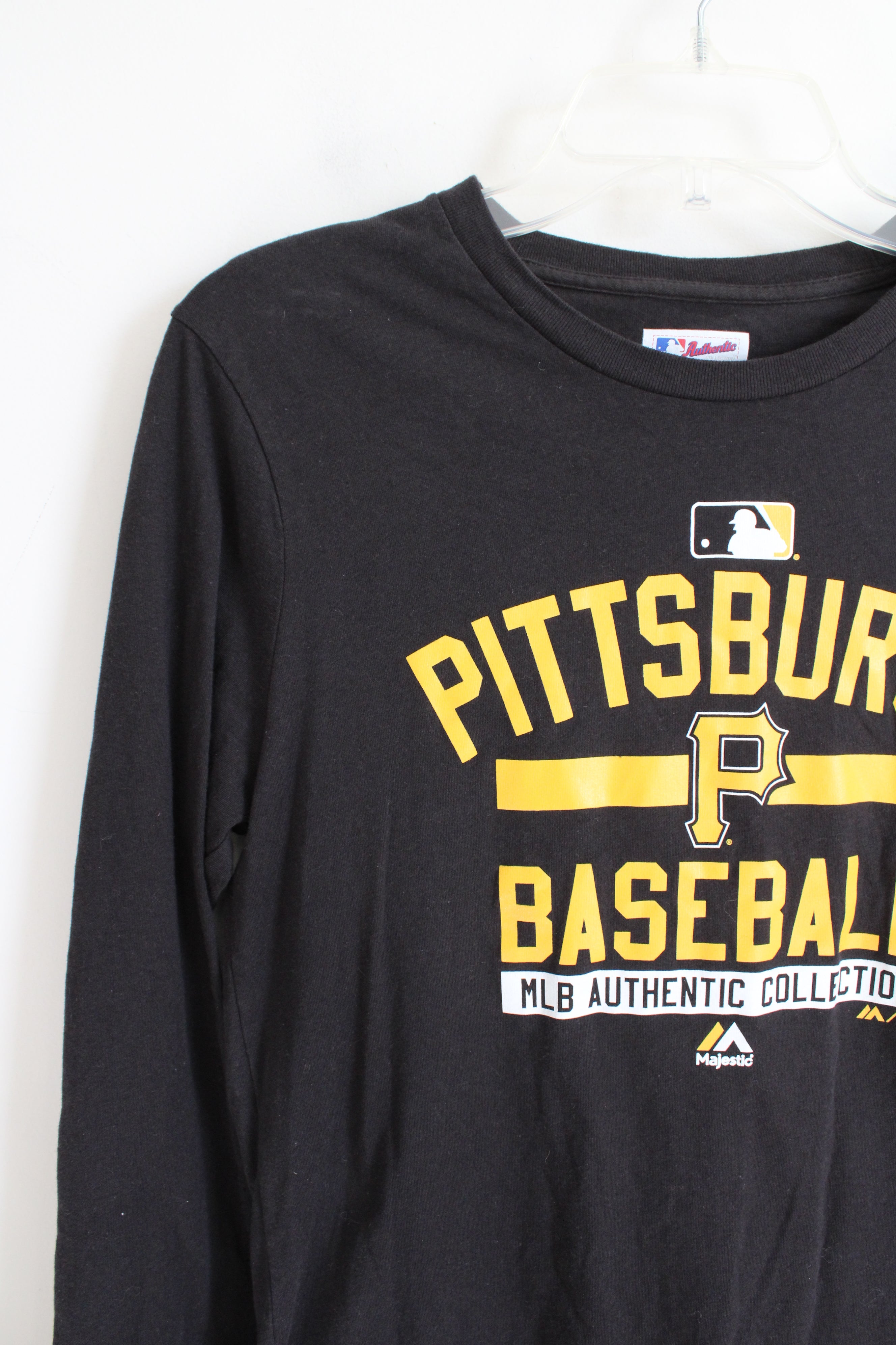 Majestic Authentic Collection Pittsburgh Pirates Black Long Sleeved Shirt | Youth XL (18)