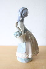 Lladro Porcelain Woman With Scarf & Basket Figurine