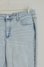 Time and Tru Distressed Light Wash Jeans | 10R