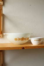 Vintage Pyrex Butterfly Gold Milk Glass 4 Piece Set