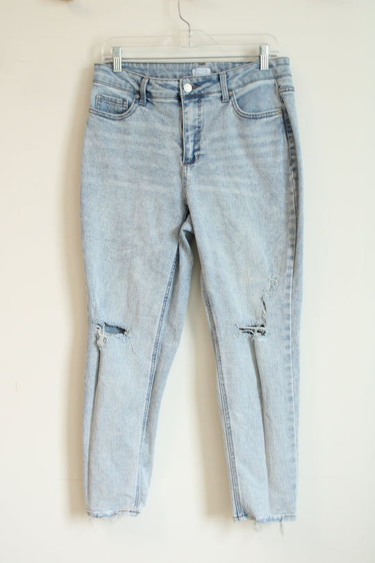 Time and Tru Distressed Light Wash Jeans | 10R