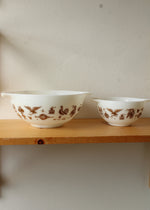 Vintage Pyrex Early American Cinderella Mixing Bowl Set of 2