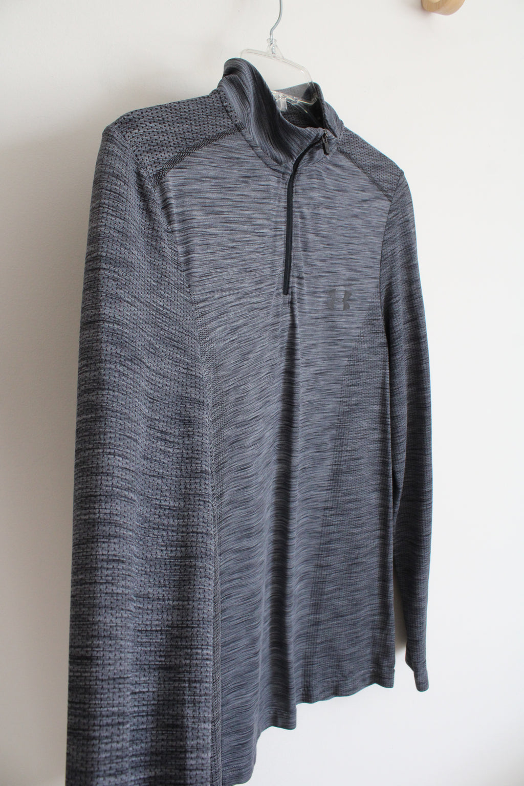 Under Armour Fitted Gray Quarter Zip Lightweight Sweatshirt | M