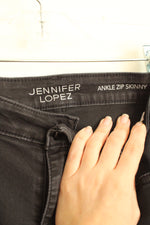 Jennifer Lopez Black Ankle Zip Jeans | 8