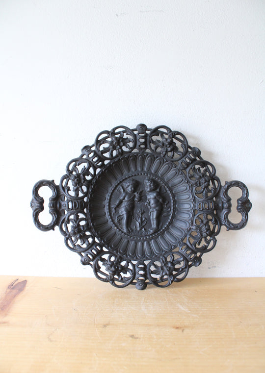 Vintage Iron Art JM117 Two Cherubs Decorative Wall Hanging
