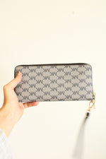 Michael Kors Jet Set Logo Continental Wallet