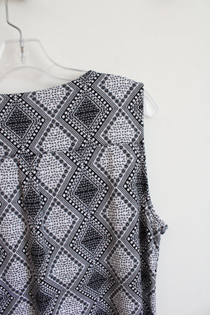Notations Black & White Diamond Patterned Sleeveless Top | L