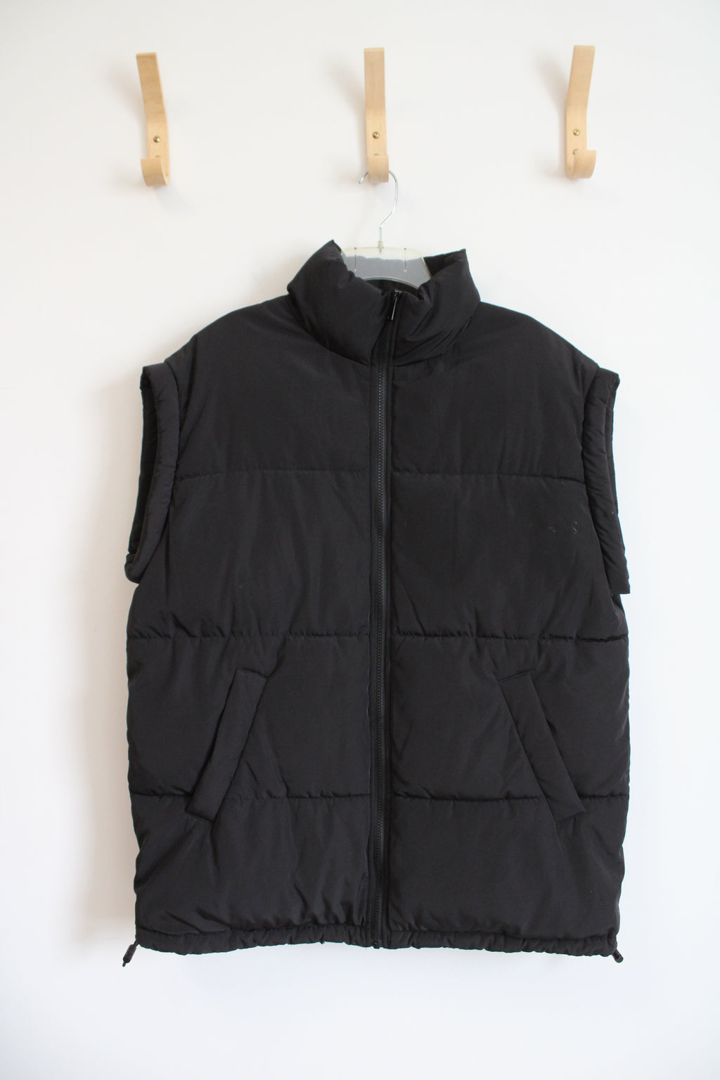 H&M Divided Black Puffer Vest | L