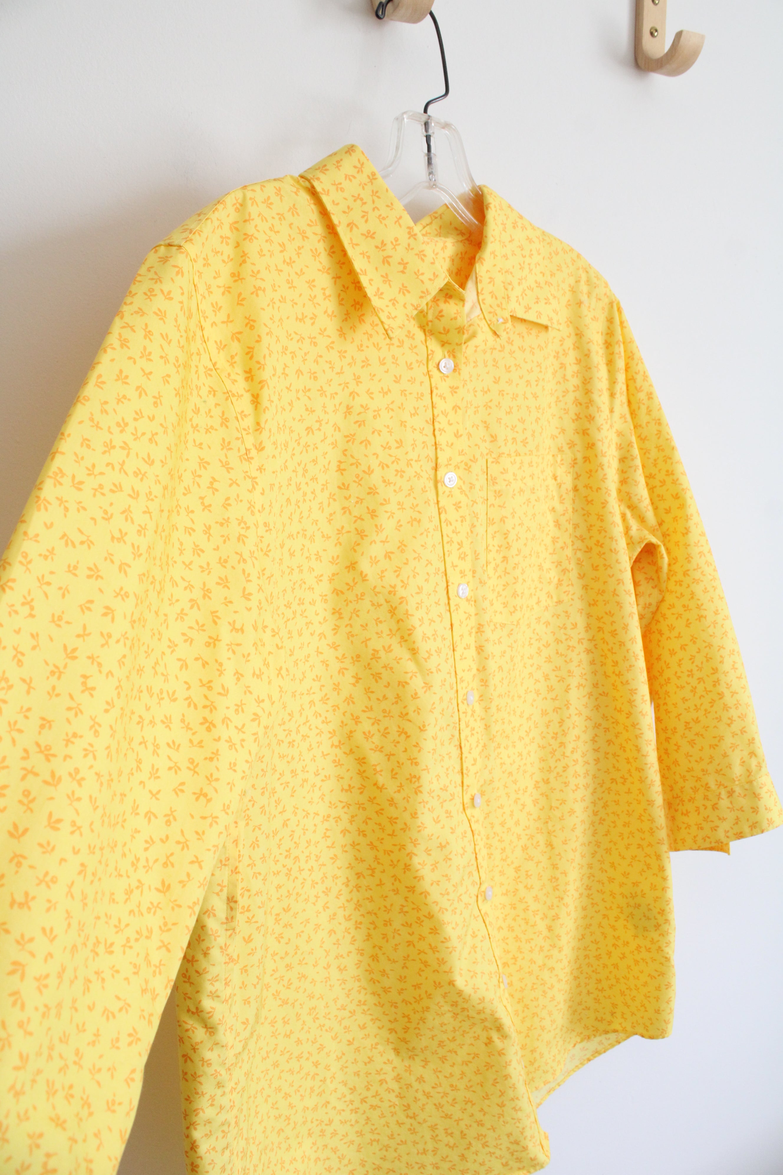 Lands' End Yellow Patterned Button Down Shirt | 12