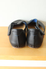 The Art Company Spanish Strap Closed Toe Sandal In Napa Black | Size 38