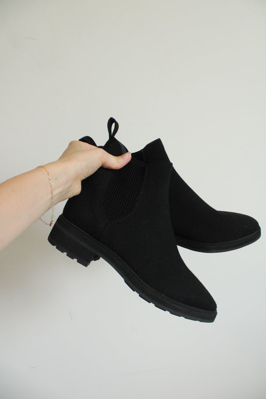 Rothy's The Lug Boot Onyx Black Knit Ankle Chelsea Boots | Size 7.5